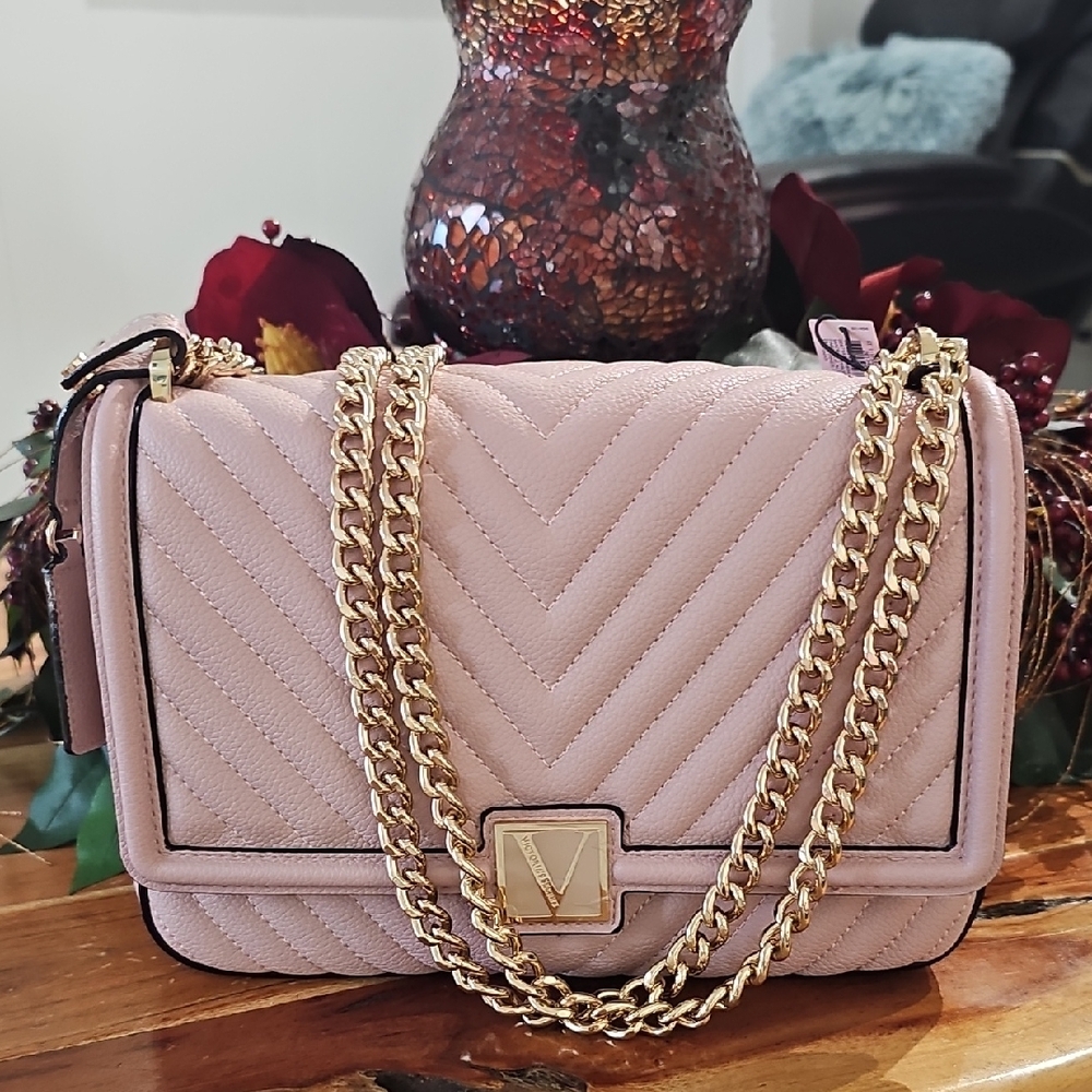 Victoria Secret Pink Quilted Chain Shoulder Bag